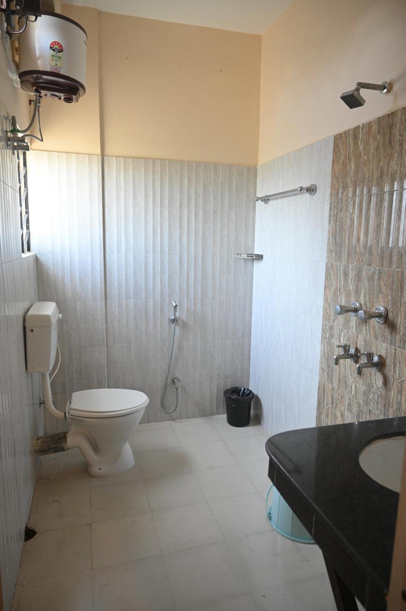 Sunflower Guest House Guwahati Zewnętrze zdjęcie